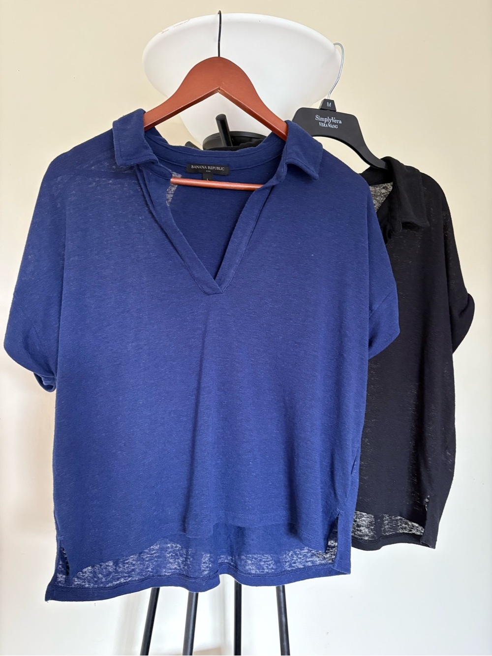 Lot of 2 Banana Republic Linen Blend Polo Shirts L Blue Black V-Neck Slouchy Top